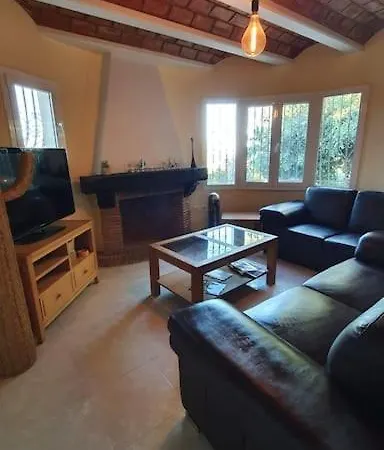 Los Amigos Villa *